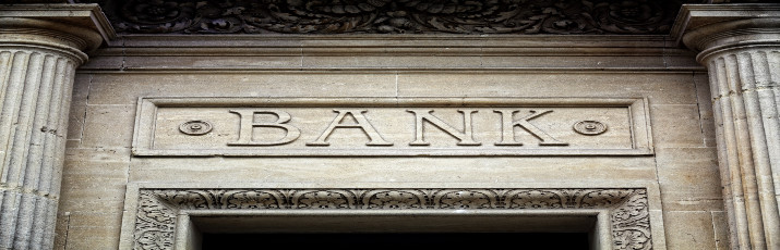 Intesa Sanpaolo: gli analisti strizzano l'occhio sulla big bank con tema doppio dividendo